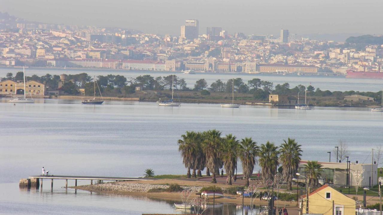 Legendary Bay Apartamento Tematico Apartman Seixal  Kültér fotó
